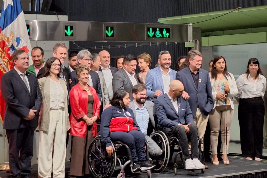 Delegada Presidencial acompaña al Presidente Gabriel Boric en la inauguración de la estación de Metro en San Bernardo “Hospital El Pino”