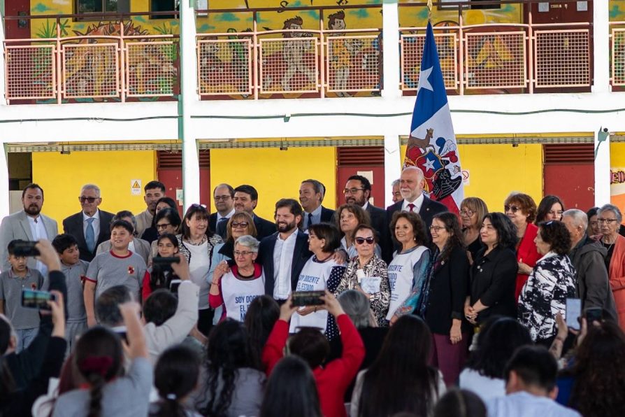 Comienzó el pago de la deuda histórica a los profesores: Conoce quiénes lo reciben